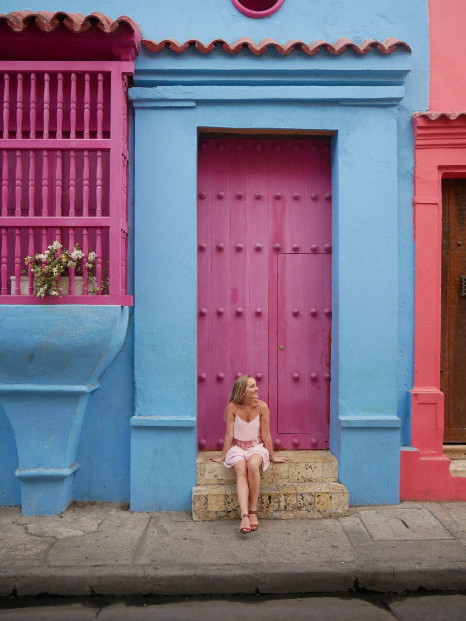 colorful-old-town-cartagena-961x1280-1 Colorful old town of Cartagena