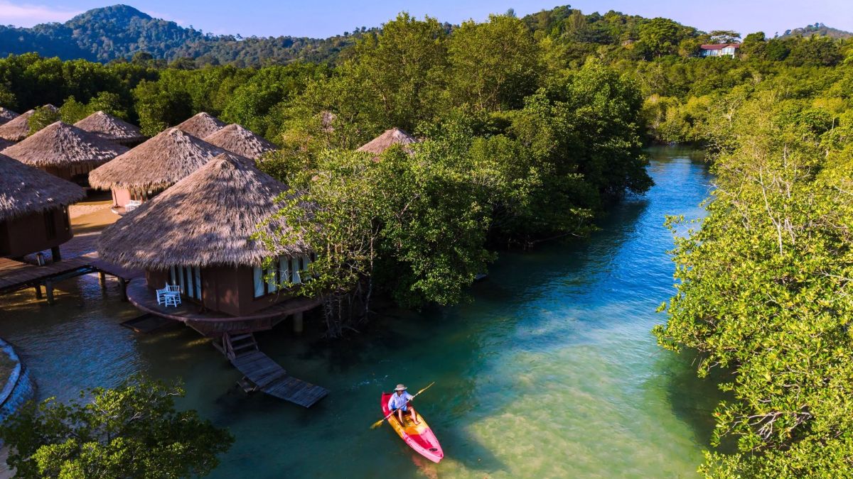 Koh Phayam - Enforced relaxation and restoration Koh Phayam - Enforced relaxation and restoration